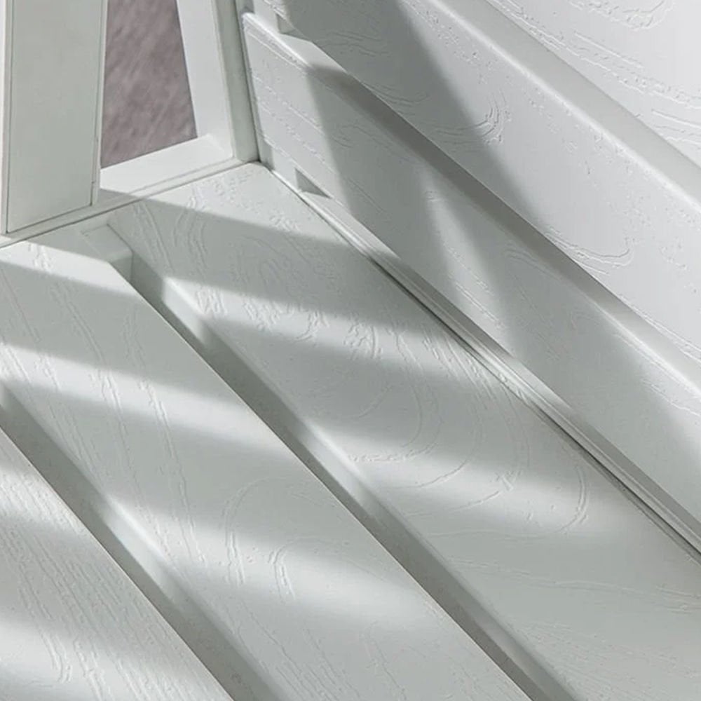 Lara Tekli Beyaz Koltuk-Mindersiz